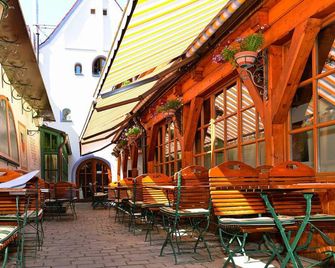 Altstadthotel Bräuwirt - Weiden in der Oberpfalz - Patio