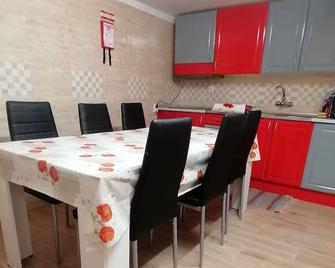 Cantinho da Familia - Avis - Sala de jantar