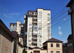 Apartments in Makhachkala - Makhachkala - Building