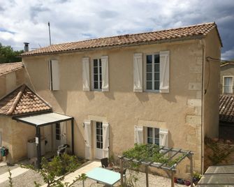 Domaine de Ludeye, Chambres d'hôtes - Médoc - Listrac-Médoc - Edificio