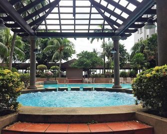 Amadel's Residence - Mahkota Hotel Melaka - Malakka - Pool