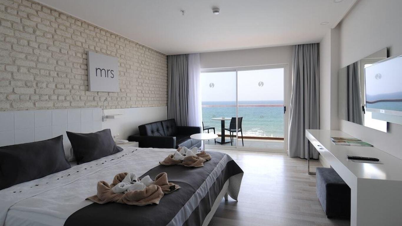 جولد أيلاند هوتل - شامل جميع الخدمات