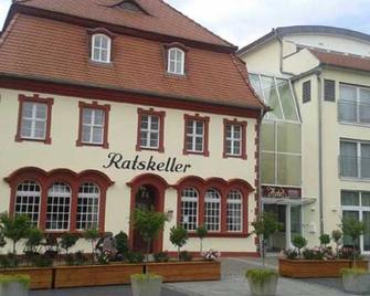 Garni-Hotel zum alten Ratskeller - Vetschau - Gebouw