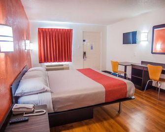 Motel 6 Corsicana Tx - Corsicana - Schlafzimmer