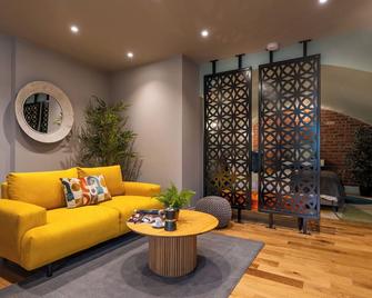 Commandery Vaults - Luxury Apartment In City Centre With Sky Tv - Worcester - Sala de estar