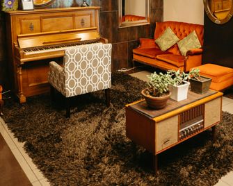 Auckland City Hotel - Auckland - Olohuone