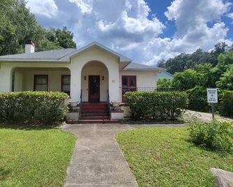 Charming 1925 House in the Heart of DeLand. - DeLand - Budova
