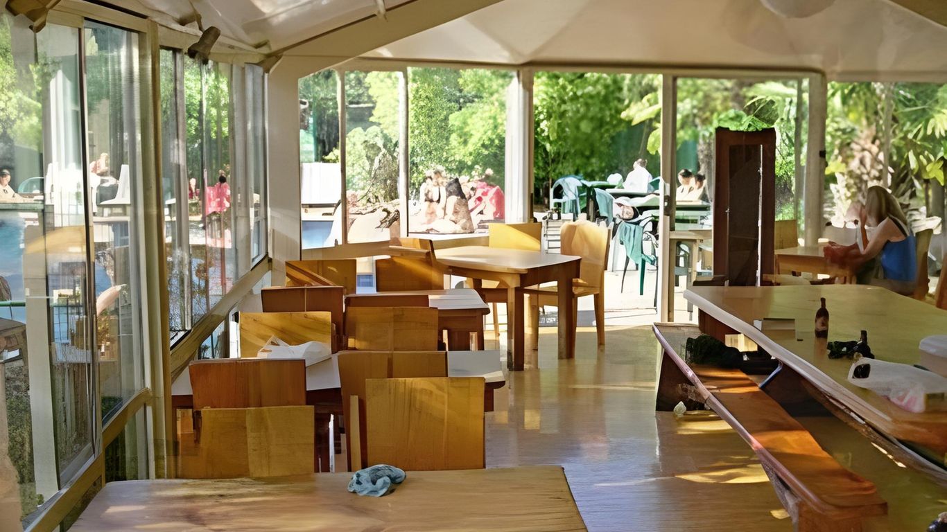 Paradiso Backpackers