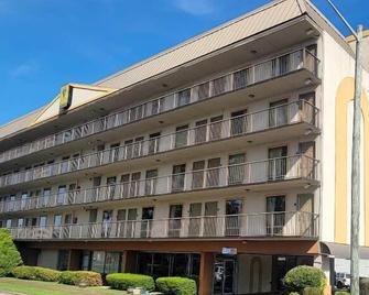 Studio 9 Inn & Suites - Decatur - Gebäude