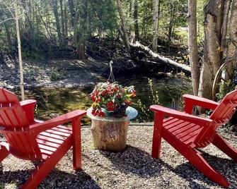 Hockley Valley Riverfront Condo #2 - Minutes To Hockley Ski Resort & Winery - Orangeville