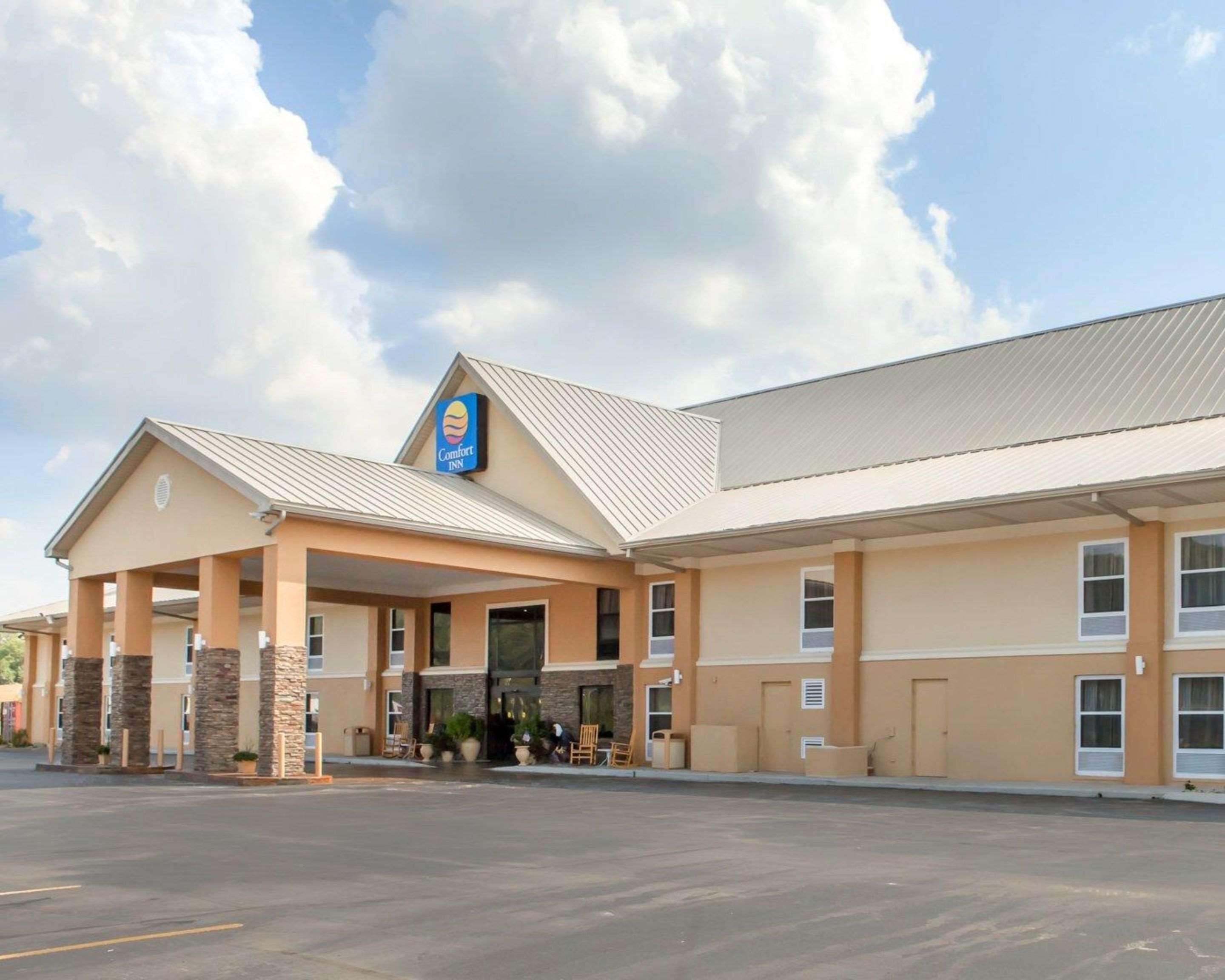 Comfort Inn At Royal Blue 99 1 2 9 Pioneer Hotel Deals
