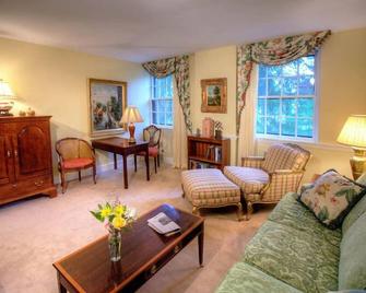 Geneva On The Lake - Geneva - Living room