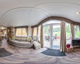 Holiday house Friedrichroda for 1 - 4 persons with 2 bedrooms - Holiday house - Friedrichroda - Wohnzimmer