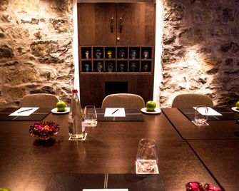 Hôtel Tiffany by Fassbind - ג'נבה - חדר ישיבות
