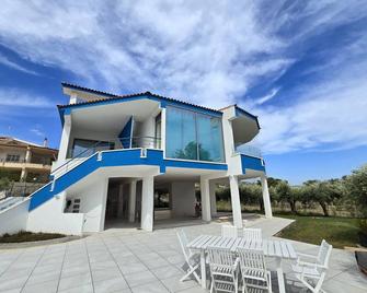 ASTRID 300mt from the sea, amazing Attic in villa - Siculiana