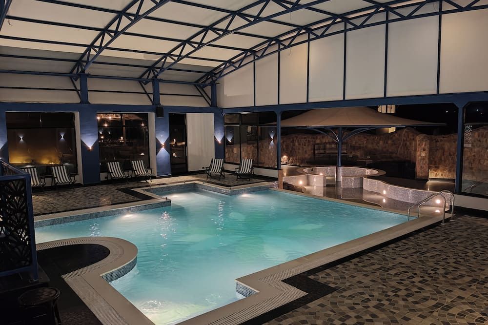 Tathastu Satpura - Pachmarhi - Pool