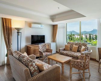 The Norm Oriental Kemer - Kemer