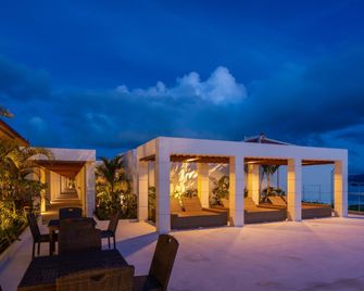 Pool Villa Kourijima By Coldio Smart Resort - Nakijin - Innenhof