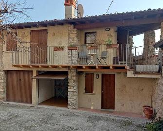 Exclusive vacation apartment with a view of the Gardasee - Toscolano-Maderno - Gebäude