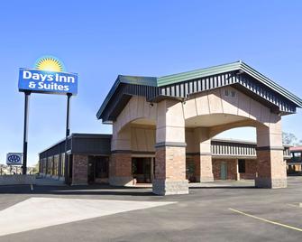 Days Inn & Suites by Wyndham Trinidad - Trinidad - Budynek