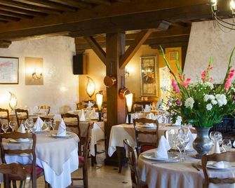 Logis Le Bourguignon - Bèze - Restaurant