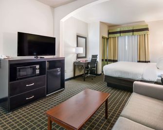 Clarion Inn & Suites - Weatherford - Slaapkamer