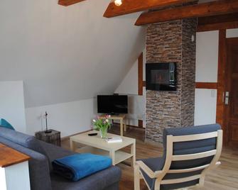 Holidays in the country - modern apartment \'An der Gramme\' in Niederzimmern - Nohra (Weimarer Land) - Wohnzimmer