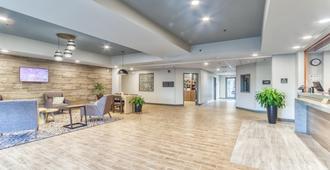 Candlewood Suites New Bern - New Bern - Lobby