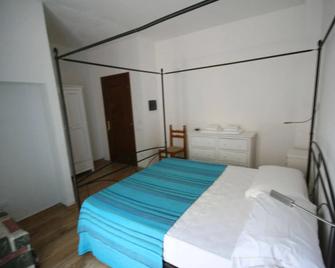 Villa La Conchiglia Rooms - Cala Liberotto - Bedroom