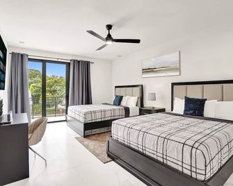 New 4BR w Pool Walk to Las Olas 5mins to Beach - Fort Lauderdale - Habitación