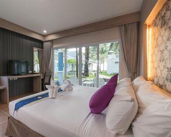 Chaolao Tosang Beach Hotel - Chanthaburi