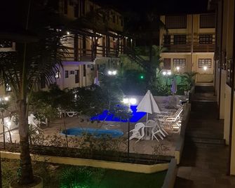 Hotel da Ilha - איליאבלה - בריכה