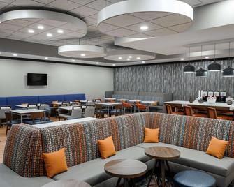 Hampton Inn Evansville Airport - Evansville - Dining room