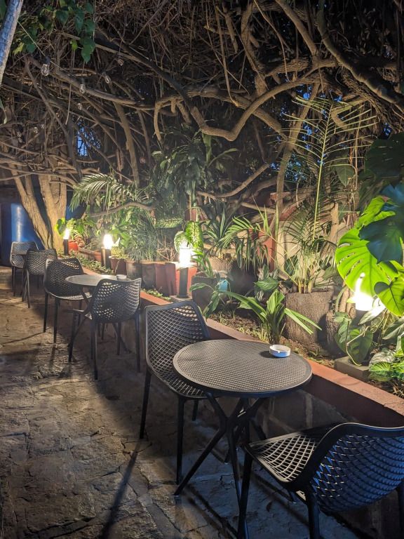 ٔوتل ريستورانت شانجاي - انتاناناريفو - شرفة مرصوفة