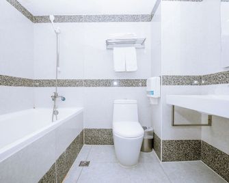 Guide Hotel Taoyuan Fuxing - Taoyuan City - Badkamer