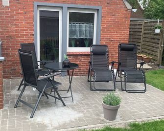 Ferienwohnung 1-2 Personen - Norden - Innenhof