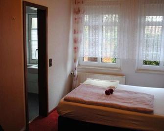 Hotel Garni Nolting - Esens - Bedroom