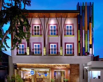 Life Puri Hotel Surabaya - Surabaya - Edificio