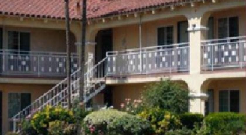 Golden Star Inn - סן ברנרדינו - בניין