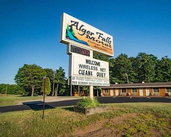 Alger Falls Motel - Munising - Gebouw