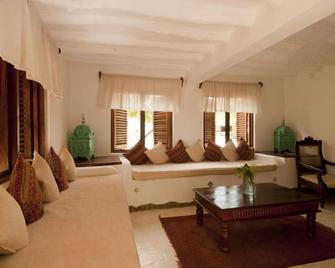 Kinasi Lodge - Utende - Sala de estar