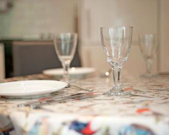 The Apartment, 24 West End Terrace, Winchester - Winchester - Dining room