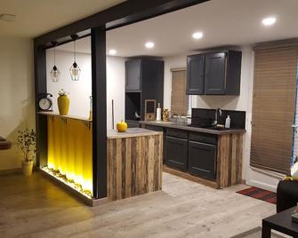 Des Branches & Vous - Châteauneuf-sur-Isère - Küche