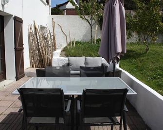 Appartement au calme à Hendaye - إنداي - شرفة مرصوفة