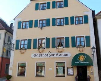 Hotel-Gasthof zur Sonne - Solnhofen - Building