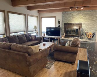 Crested Butte Mountain Resort Properties - Crested Butte - Salon