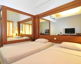 Wirton Dago Hotel - Bandung - Bedroom