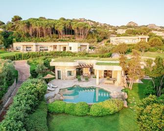 Hotel Pitrizza - Arzachena - Pool