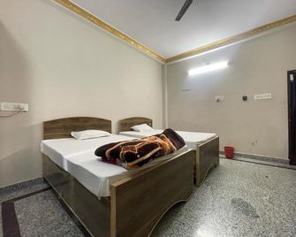Hotel moon light - Rājgīr - Bedroom