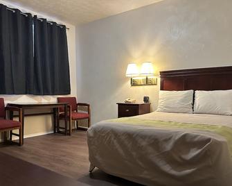 Heritage Inn - Uniontown - Bedroom